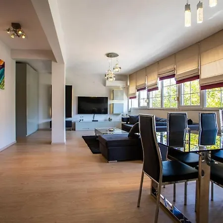 Appartement A Stylish In The Center Of Kastoria